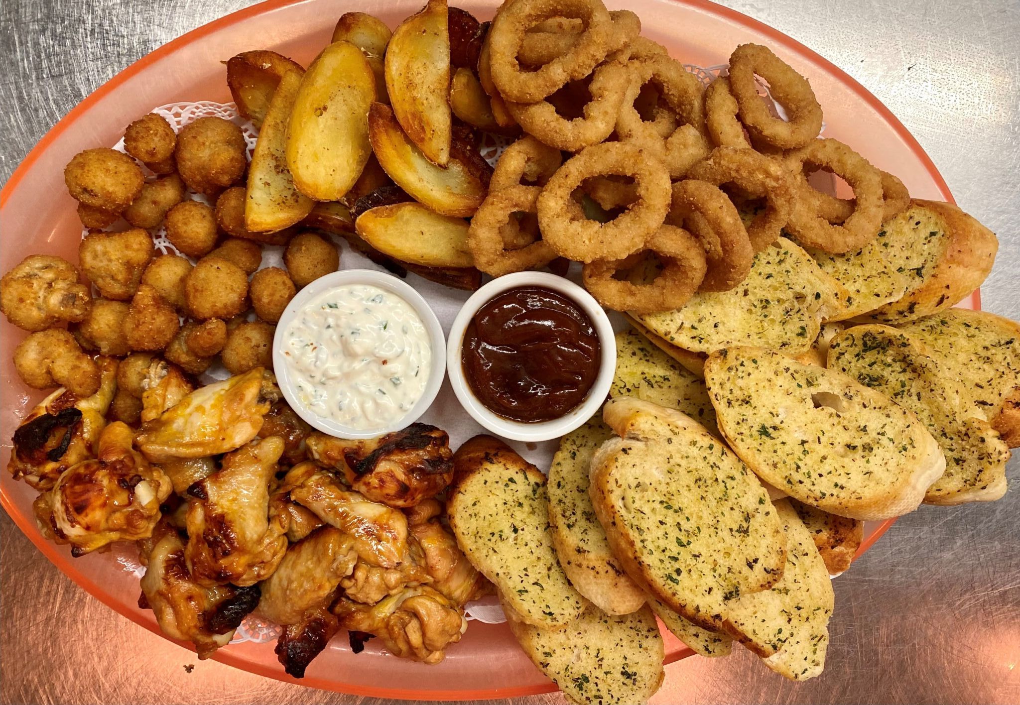 Hot meat sharing platter